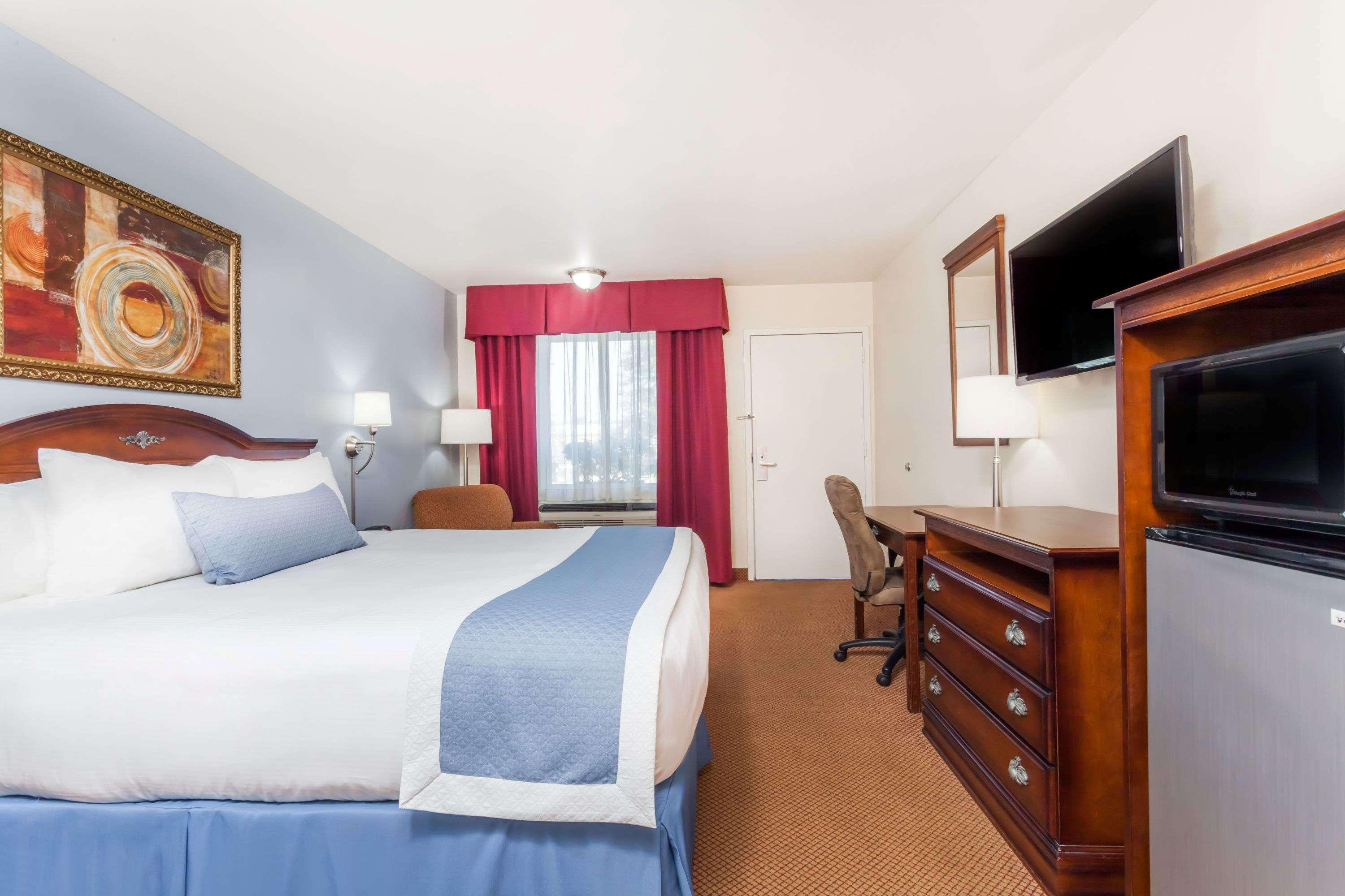 Days Inn By Wyndham Hampton מראה חיצוני תמונה