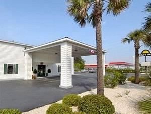 Days Inn By Wyndham Hampton מראה חיצוני תמונה